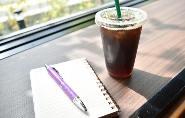 スタバで勉強はできる？注意点やおすすめの時間帯・メリットも！