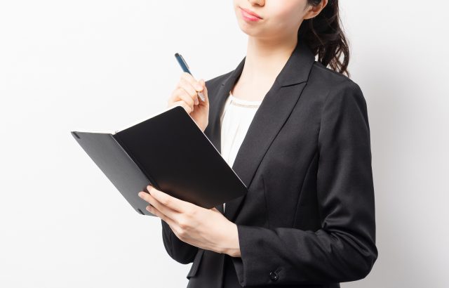 セミナーでの服装の決め方は？状況・性別に応じた最適なコーデを紹介