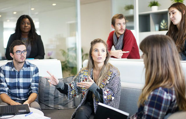 目的に合わせて会議を行おう！その種類とポイントとは？