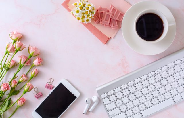 仕事に集中するためのコツは？おすすめアイデアやグッズも紹介！