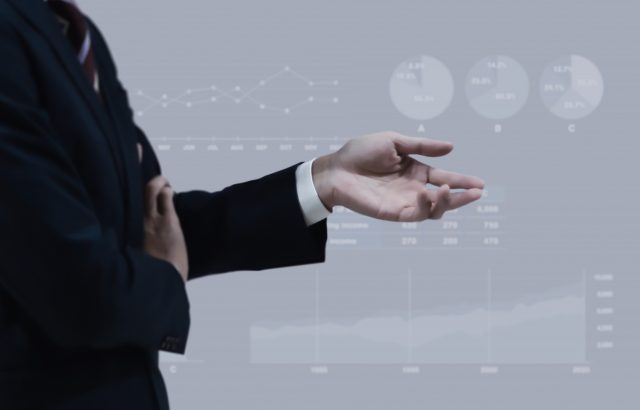 経営戦略の定義や作り方は？代表的なフレームワークや成功事例も！