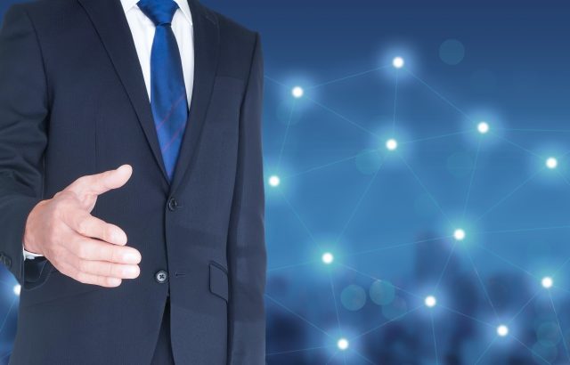 ファブレス経営とは？メリットやデメリット・導入企業の事例も！