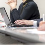 グループ面談とは？グループ面接との違いや質問内容・対策法も！