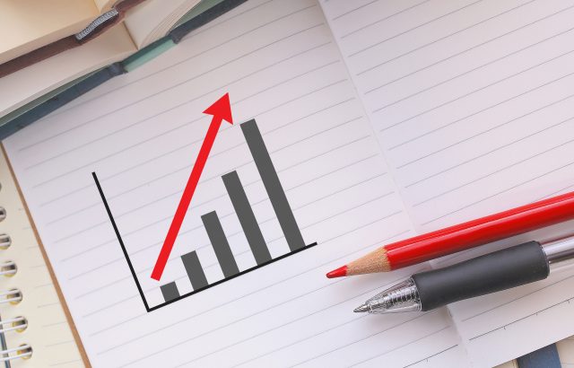 ストレッチ目標とは？メリット・デメリットと効果的な目標設定の方法