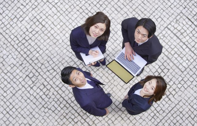 アサーションとは？効果やメリット・トレーニング方法を解説！