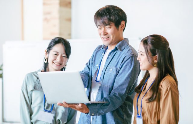 エンゲージメントマーケティングとは？戦略例と効果を高めるポイント