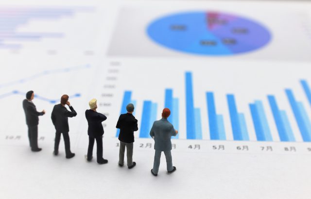 ファイブフォース分析（5F分析）とは？利益を上げるための活用法！