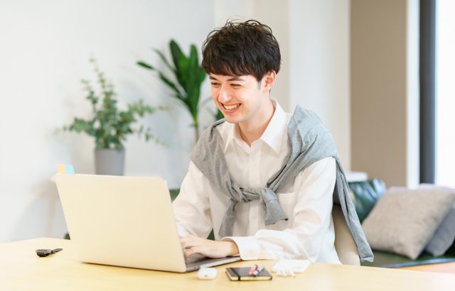 モバイルワークとは？テレワークとの関連性やメリット・デメリットも解説