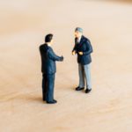 フィールドセールスとインサイドセールスの違いとは？それぞれの仕事内容も