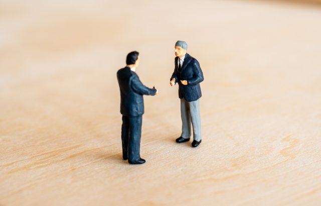 フィールドセールスとインサイドセールスの違いとは？それぞれの仕事内容も